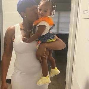 Meet your Posher, Valarie